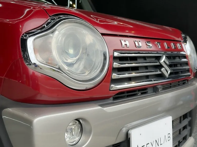 ヘッドライトも白濁