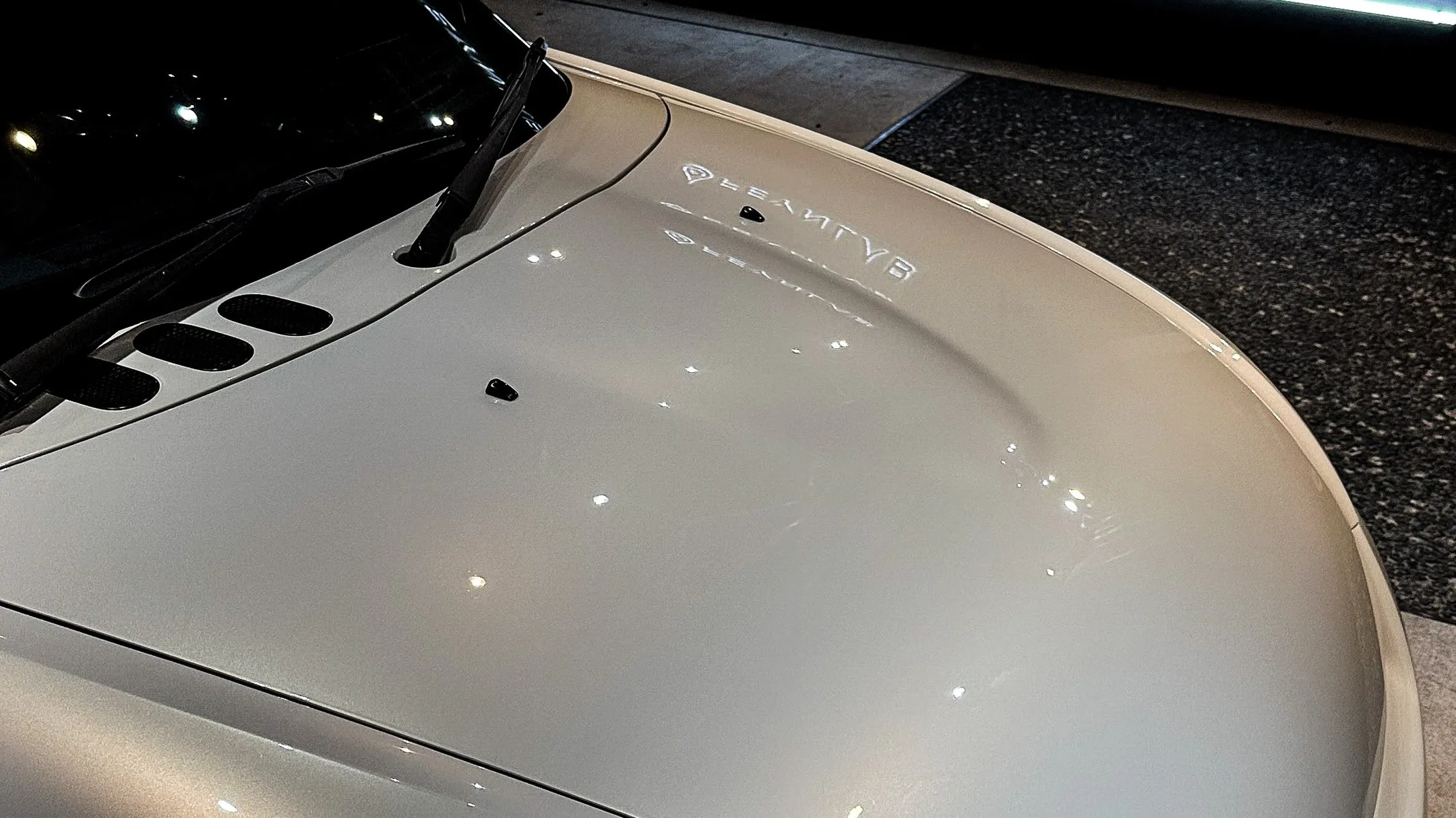 🚗✨あなたの愛車、美しさを取り戻します✨🚗