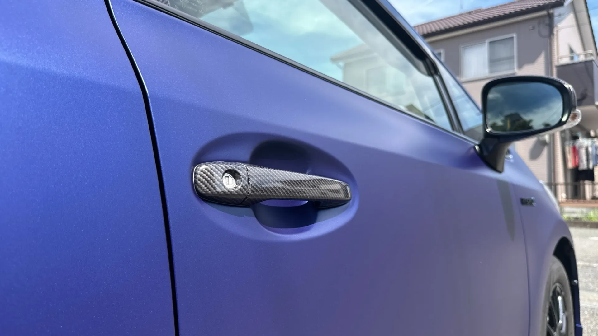 滋賀県でカーラッピングを楽しむ：個性を引き出すカスタムデザインの魅力