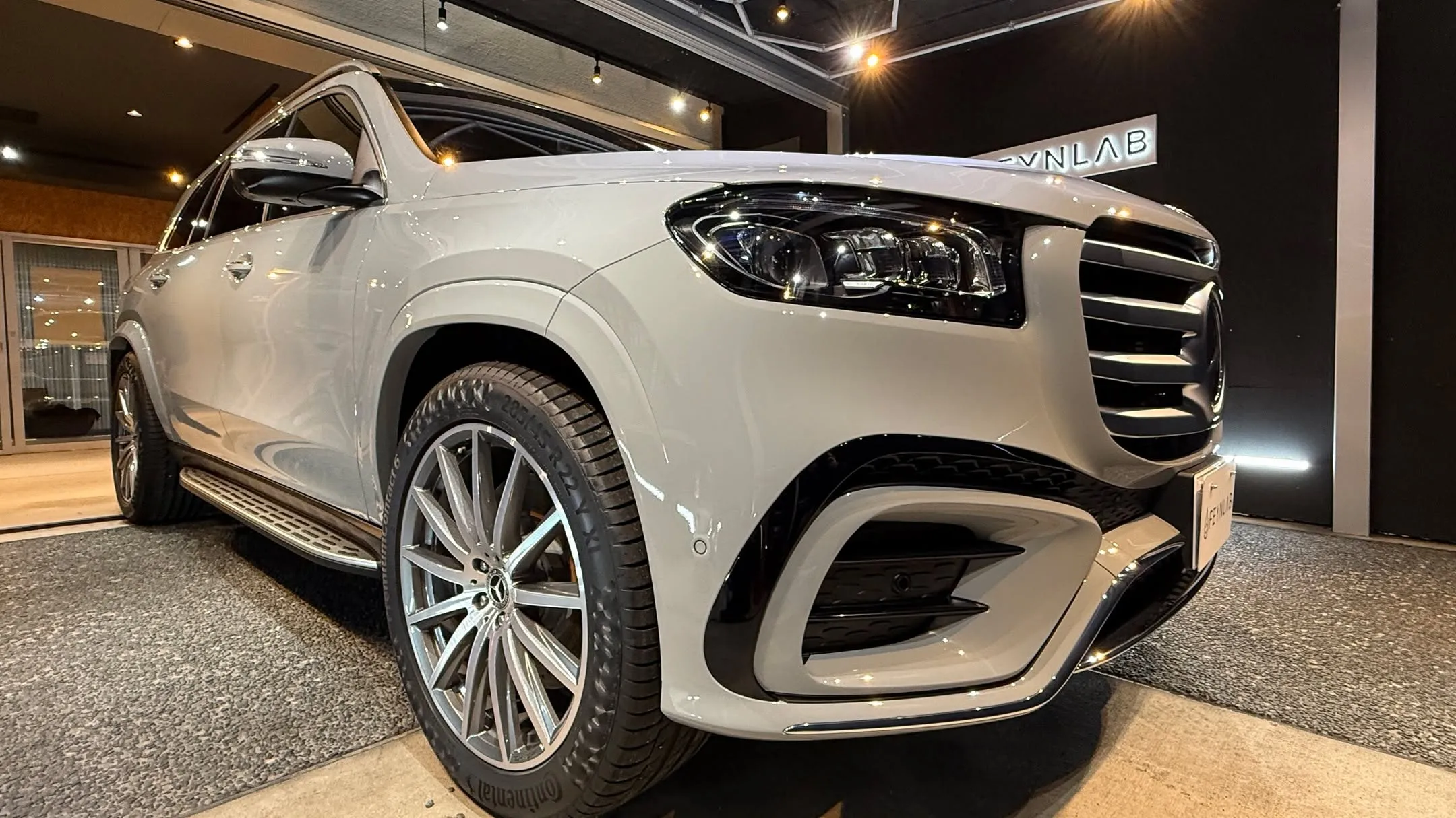 新車のBENZ GLSがさらに輝きを増しました✨🚗✨