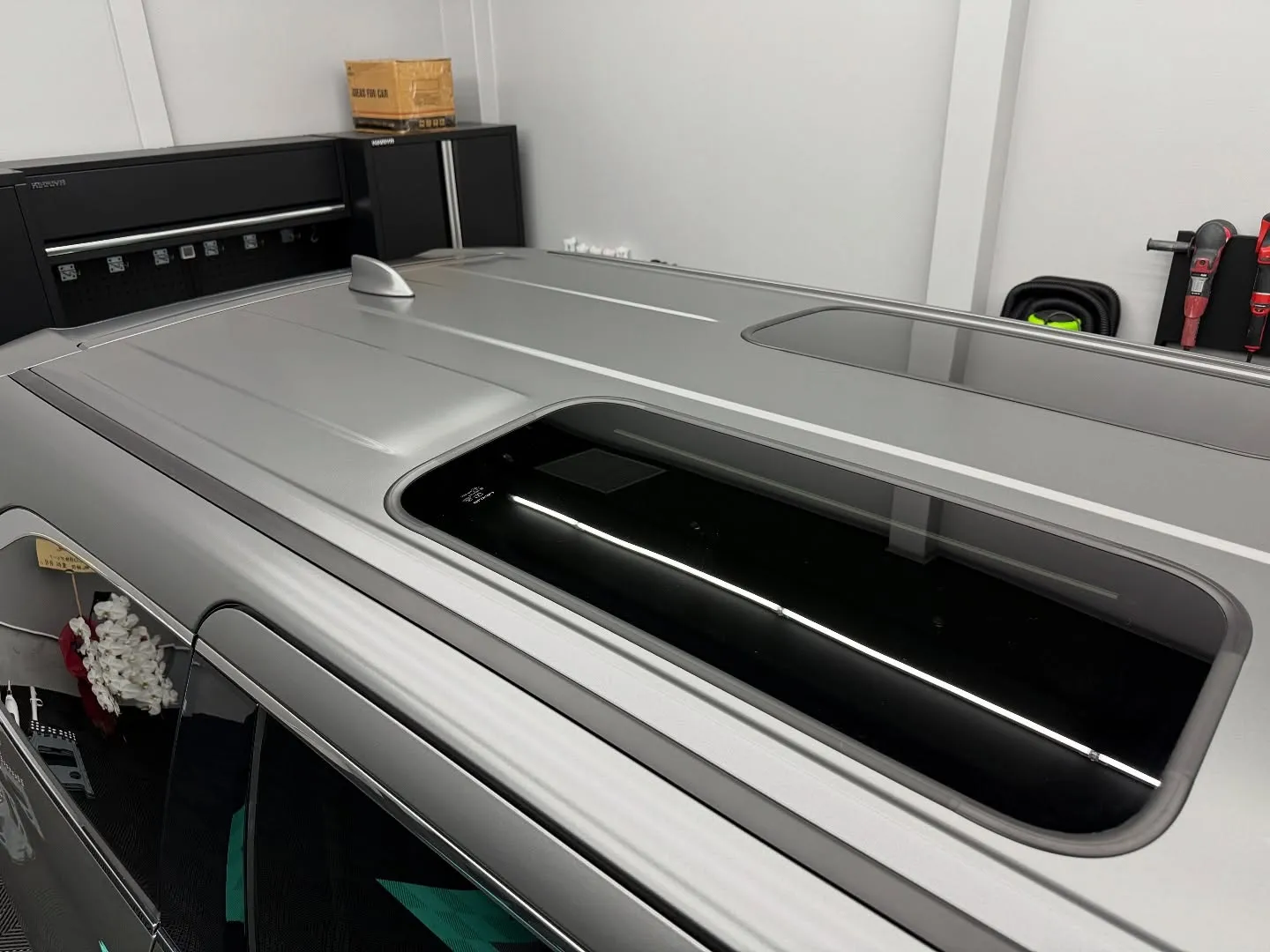 ✨【レクサスLMのエレガントなカラーチェンジ🌟】✨上部ハーフ...