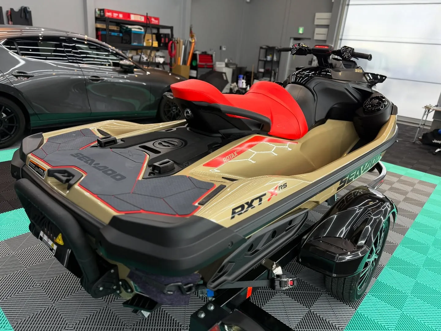 新艇SEA-DOO RXT-X 325がマリン専用セラミック...