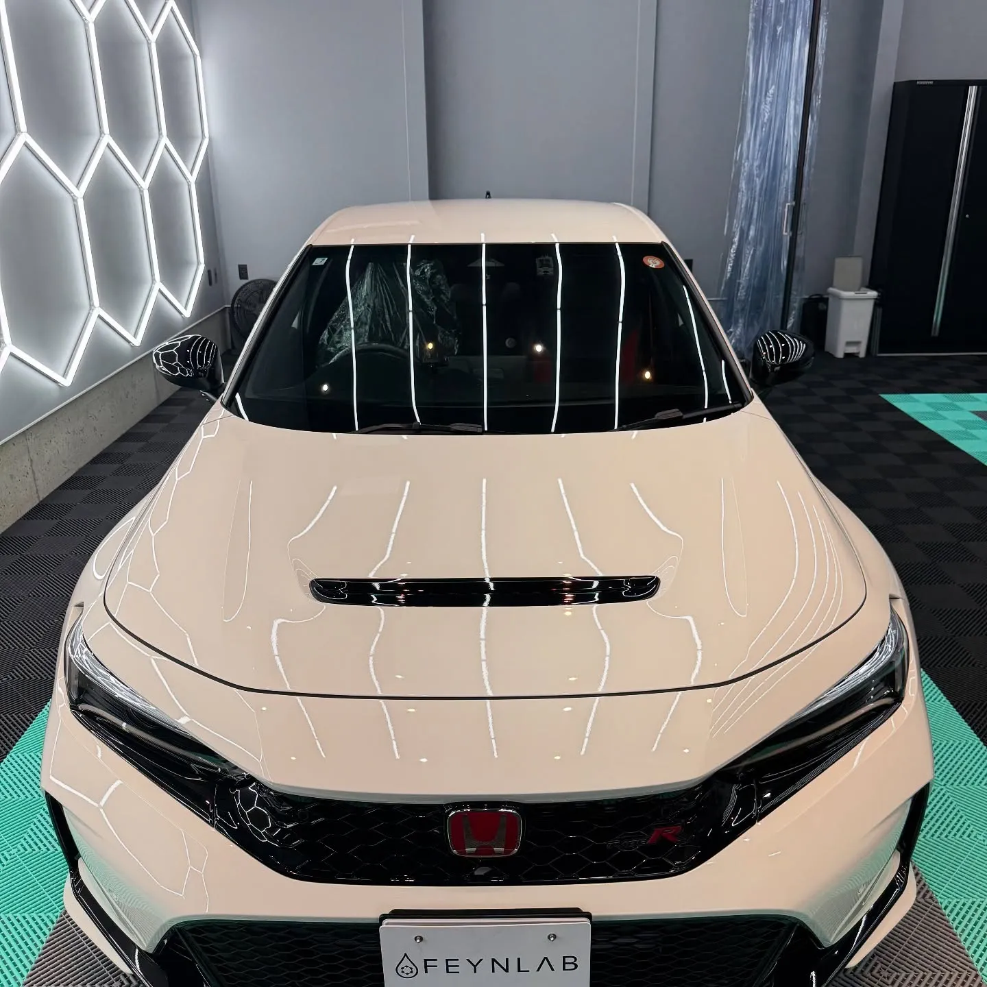 🚗✨新車のシビックタイプRをピカピカにするディテーリングを施...