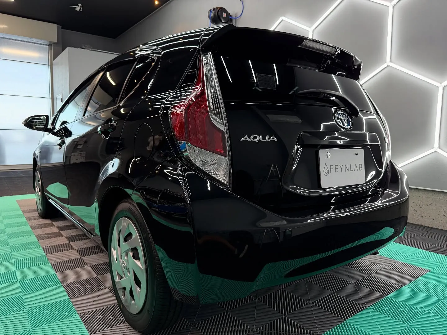 🧼✨ 中古でご購入されたトヨタAQUAが新車の輝きを取り戻し...